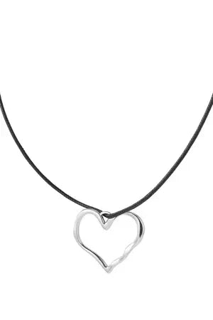 Rope heart necklace