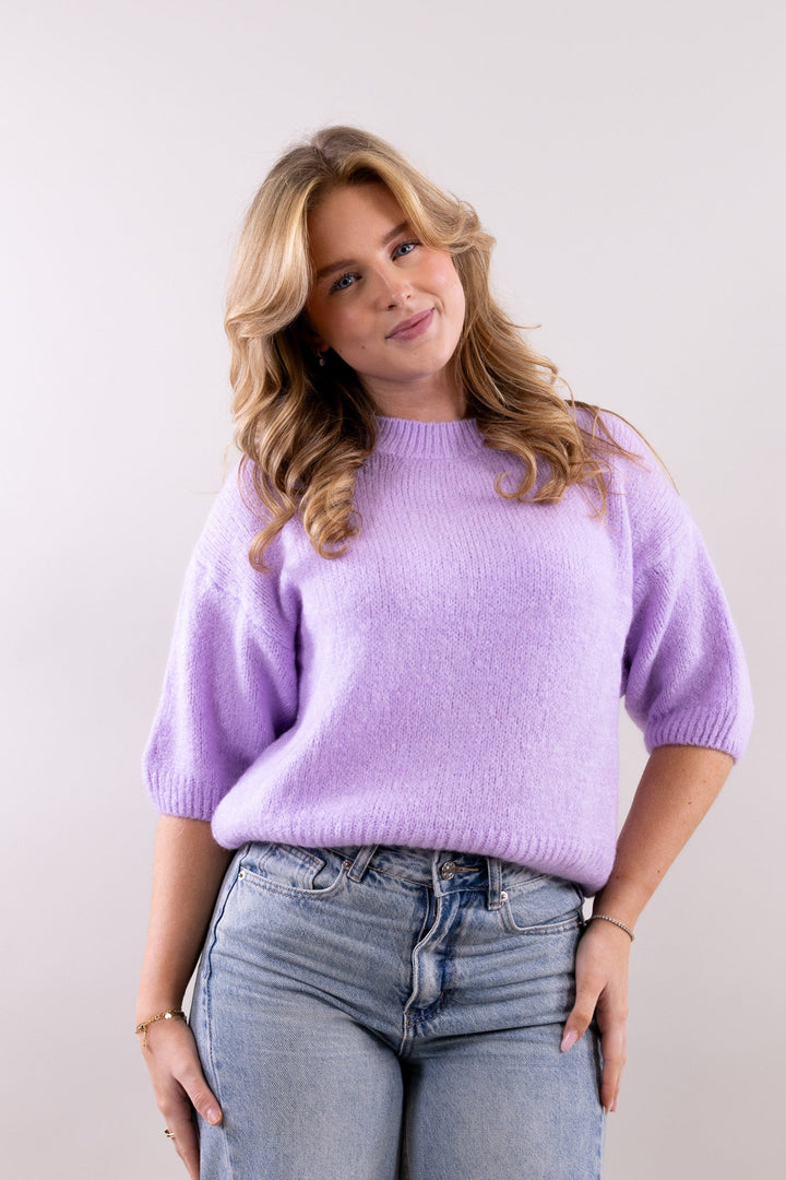 Basic Knitted Sweater - Short Sleeve