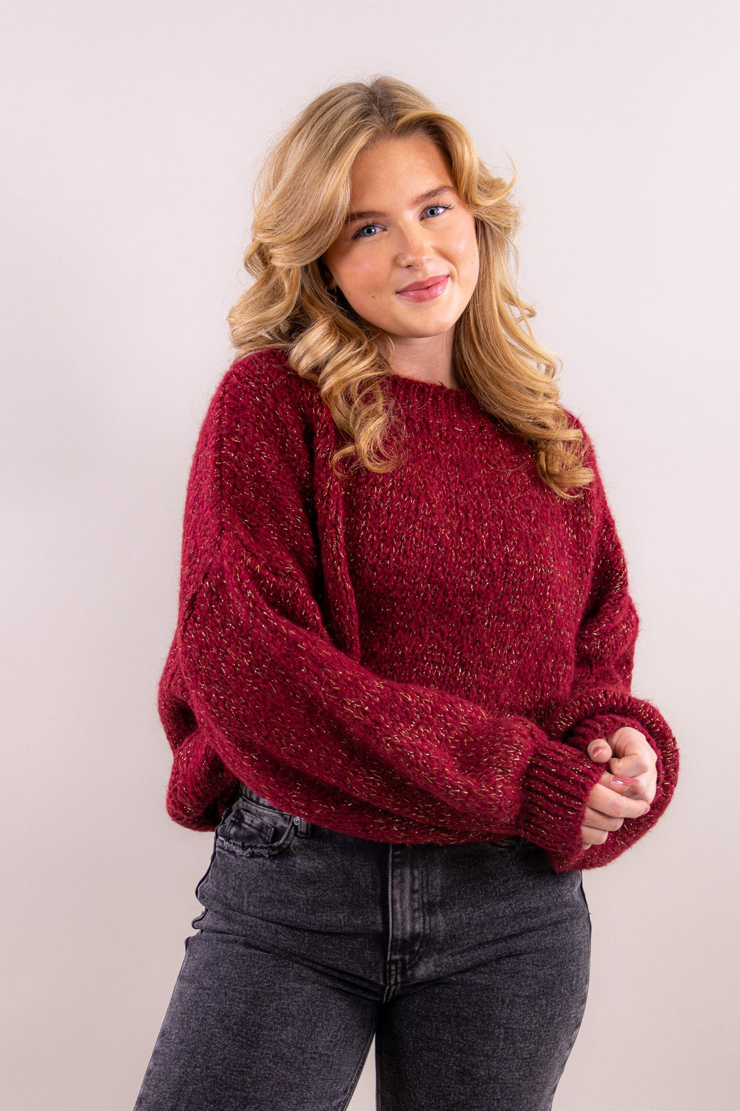 Leah's comfy knit sparkling