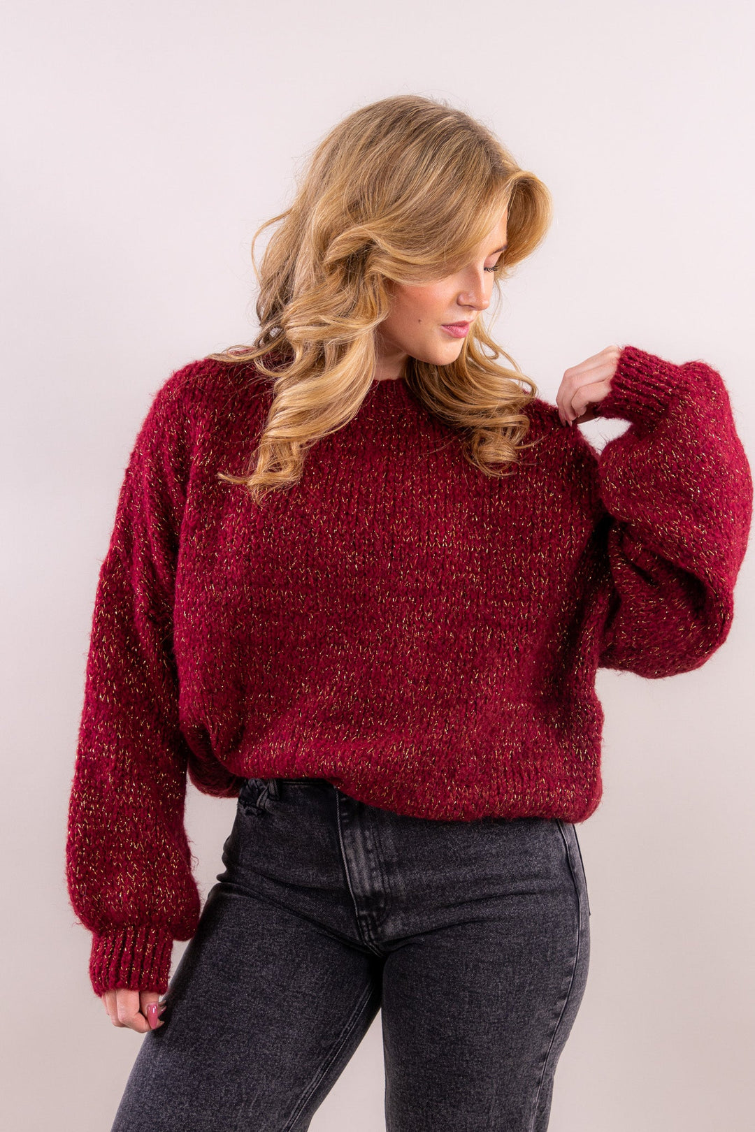 Leah's comfy knit sparkling